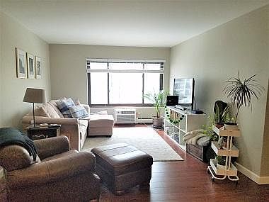 1st image of 607 W Wrightwood Ave APT 812