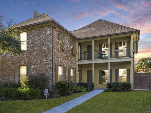 15606 Green Trails Blvd, Baton Rouge, LA 70817