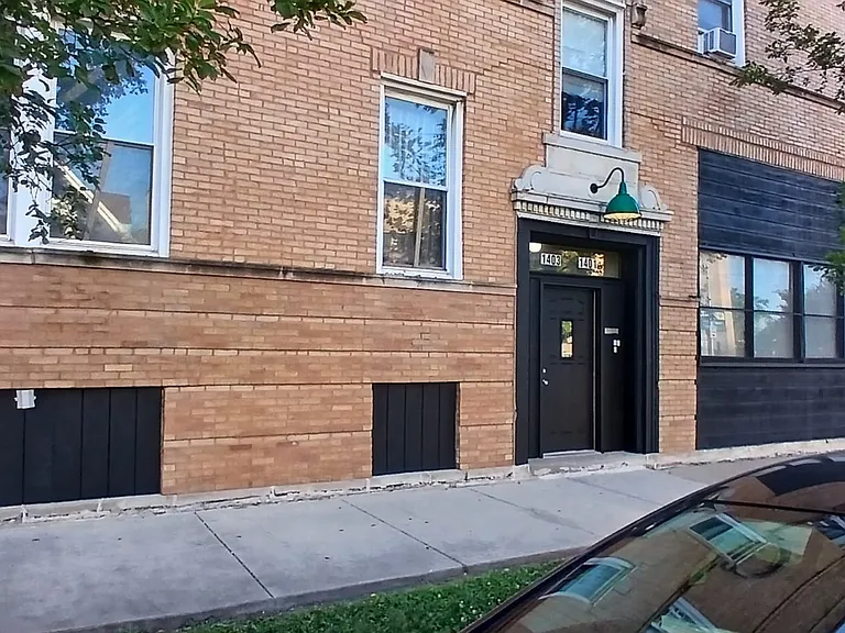 4058 W Hirsch St #1 — Photo 14