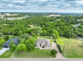 214 Knob Hill Dr, Granbury, TX 76048