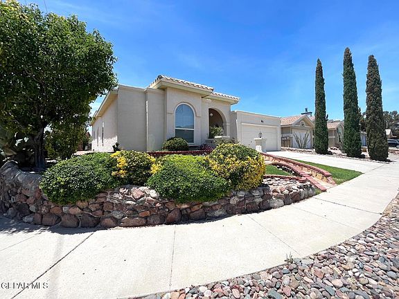 3rd image of 1201 Desierto Seco Dr