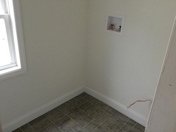 4th image of 3511 New St