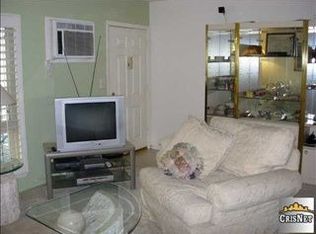 6050 Nevada Ave APT 5, Woodland Hills, CA 91367