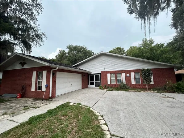 8949 E Cashiers Ct, Inverness, FL 34450