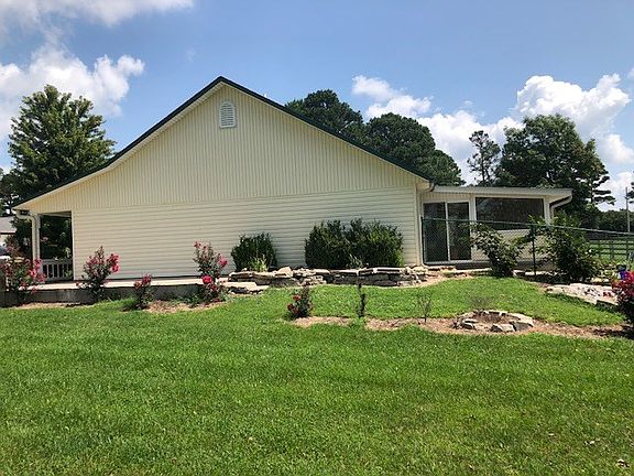 5th image of 905 Bluffside Dr