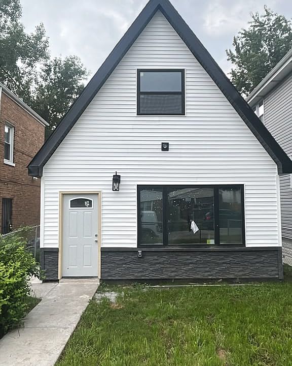 2nd image of 1345 W 109th Pl