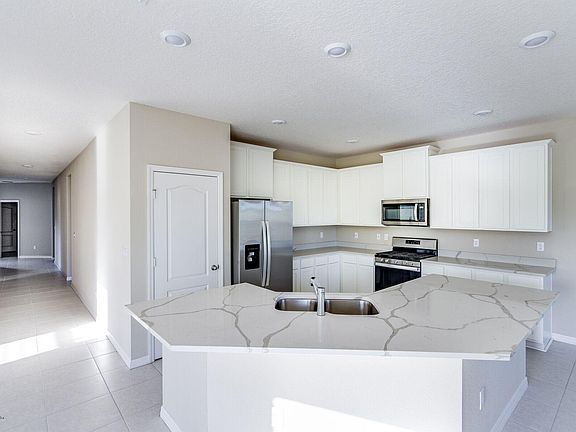 3rd image of 175 Brybar Dr
