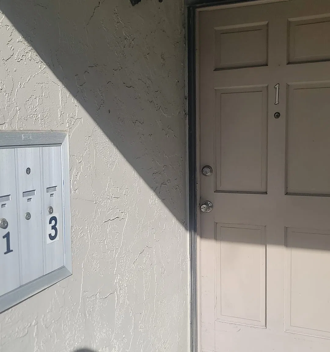 2 bed, 1060 sqft, $1,700 — Photo 1