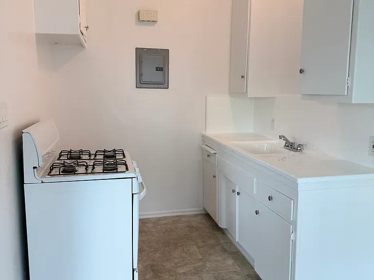 17411 Vanowen St — Photo 10