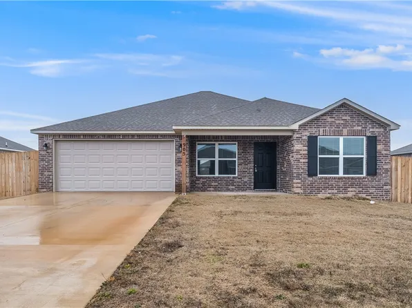 905 W Aiden Dr, Siloam Springs, AR 72761