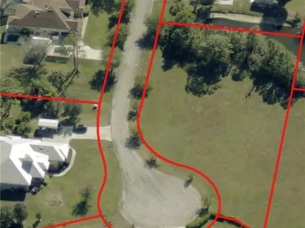 18901 Bridge Wood Ct, Alva, FL 33920