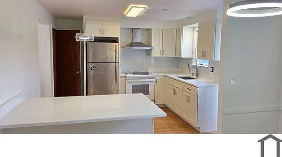 5th image of 22 Clark St #A