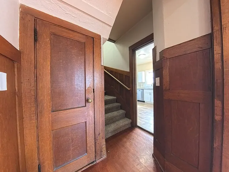 3303 University Ave — Photo 11