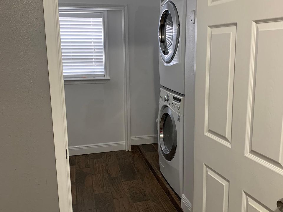 1st image of 10507 Summerbrook Dr
