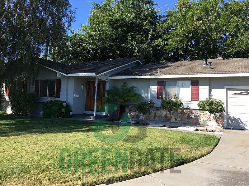 1st image of 10 Ramona Way