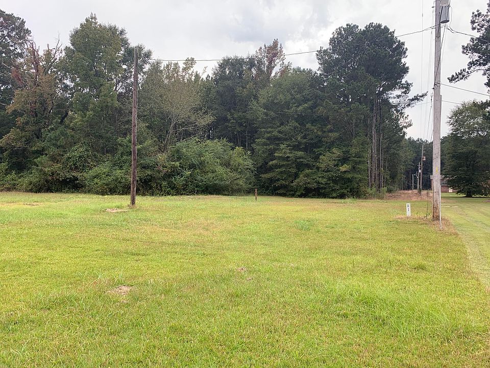2nd image of 1100 Tschudi Rd