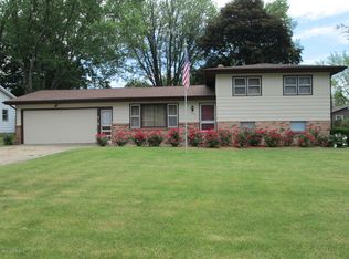 1452 Wilshire Ter, Saint Joseph, MI 49085