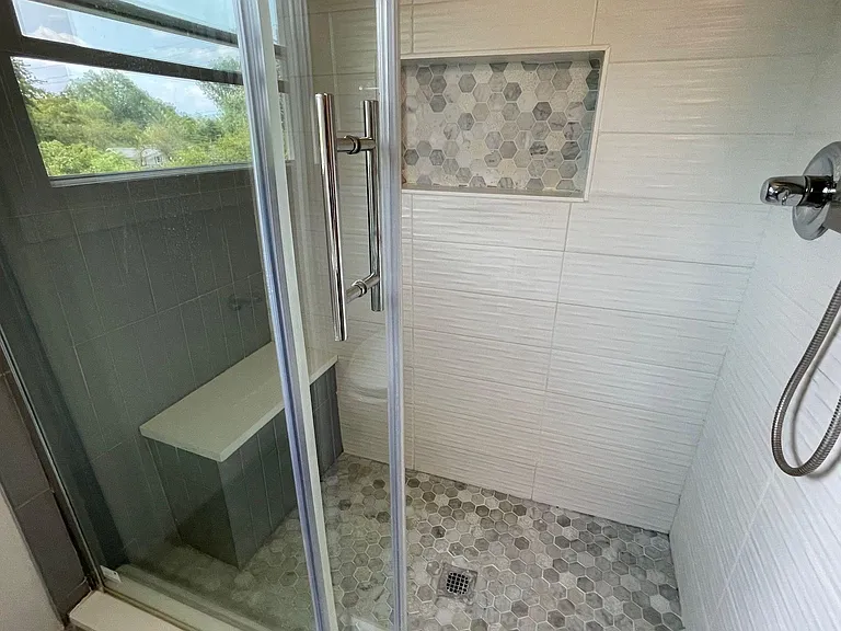 4803 Thorntree Dr — Photo 19