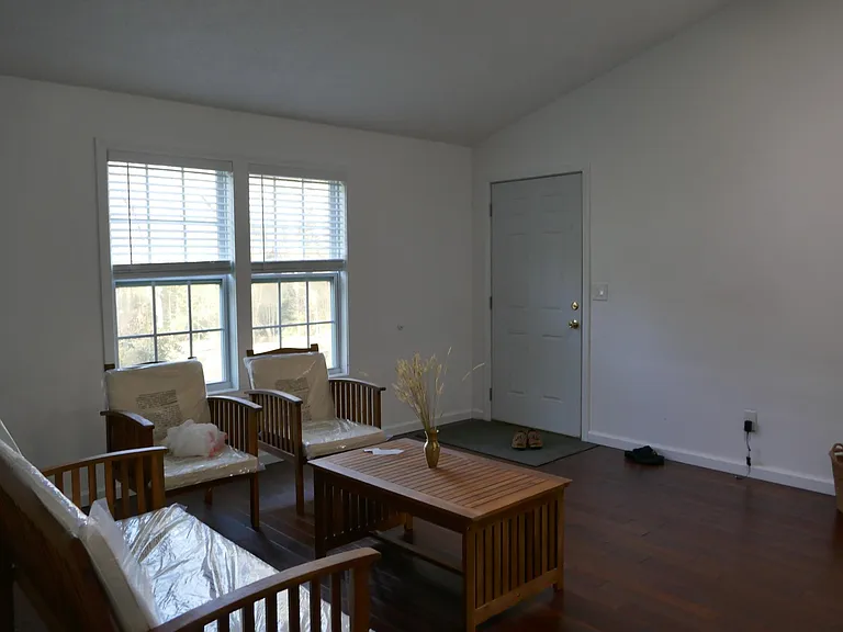 1243 Hanover Pl — Photo 5