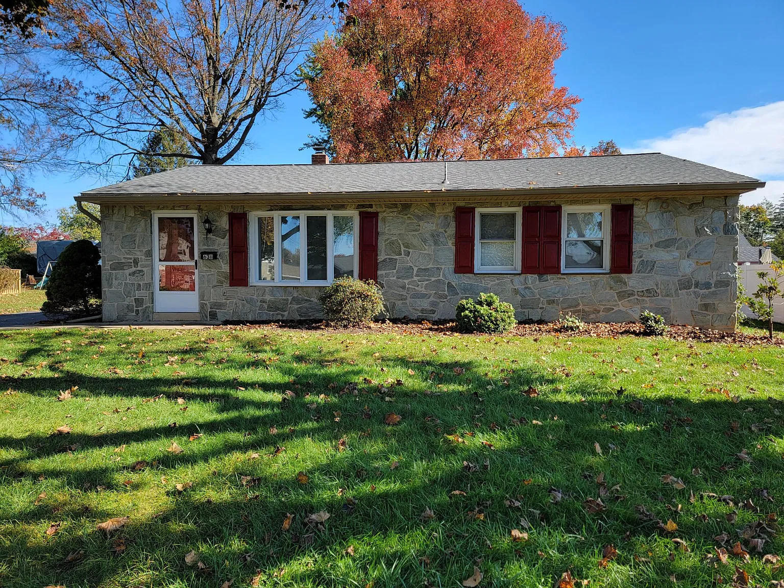 2 bed, 1107 sqft, $1,695 — Photo 2