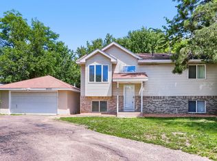 6032 Upper 51st St N, Oakdale, MN 55128