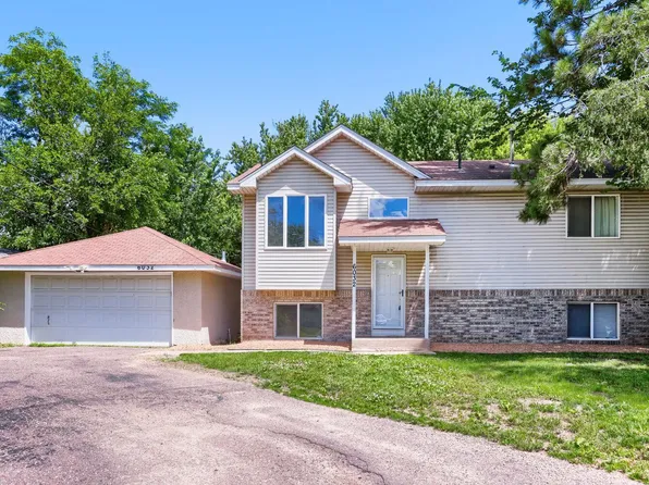 6032 Upper 51st St N, Oakdale, MN 55128