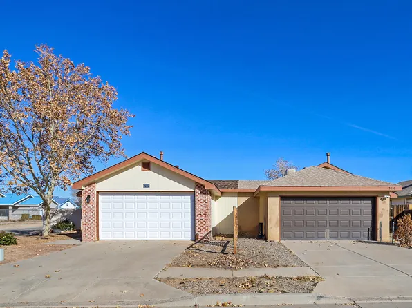 2030 Panda Dr SW, Los Lunas, NM 87031