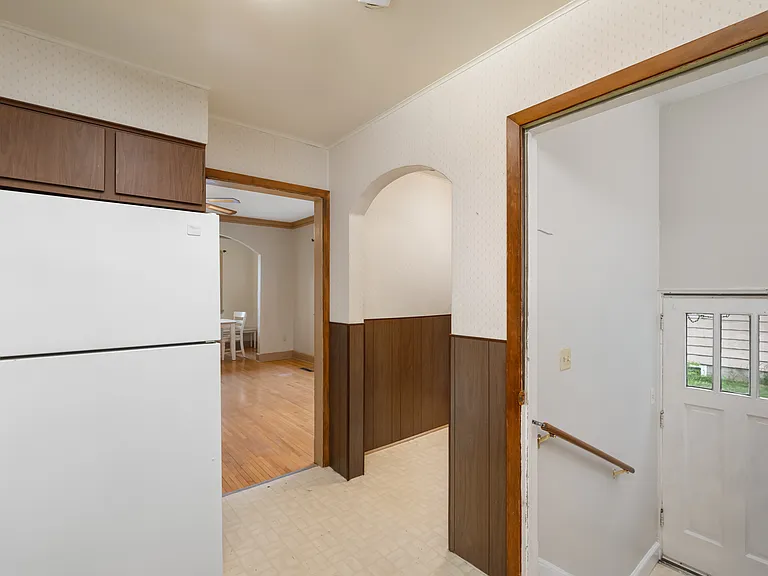 2205 University Ave — Photo 7