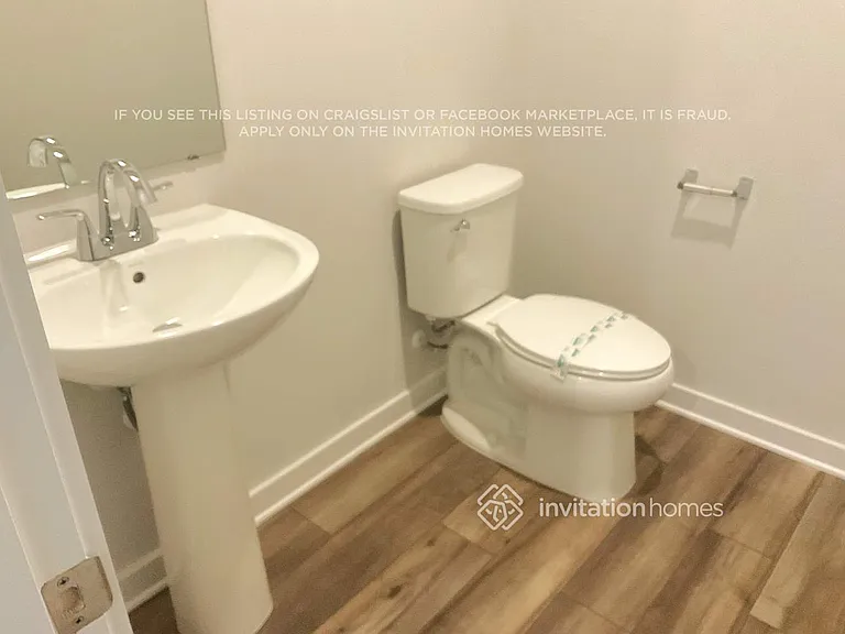 810 Olde England Dr — Photo 10