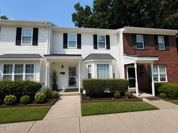142 Callan Park Ln, Cary, NC 27511