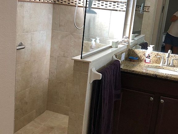 Huge walk in shower 