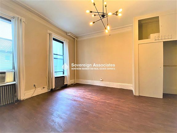 4th image of 136 W 83rd St Front 2R