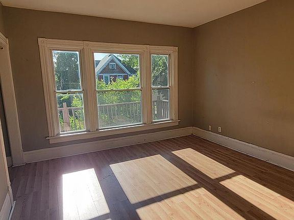 4th image of 1832 N 29th STREET #1834