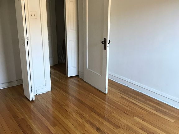 3rd image of 5941 N Paulina St #5943PA3