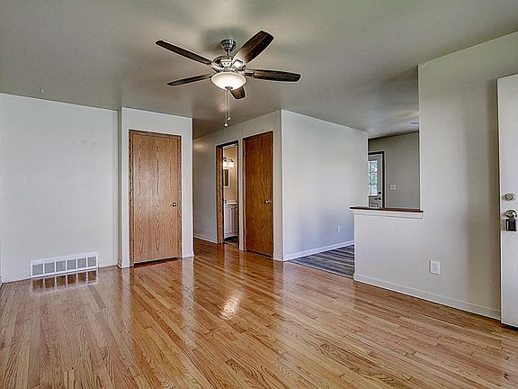 4th image of 1813 Jefferson Ave