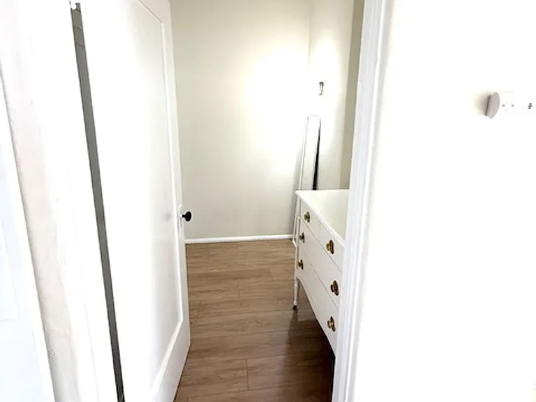 Fair Oaks Apts — Photo 35