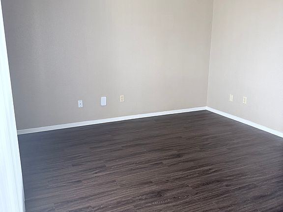 4th image of 3150 Peachtree St #4fda6a549