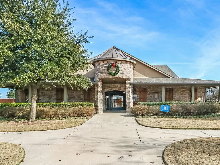10001 Chrysalis Dr — Photo 16