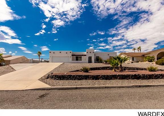 2nd image of 2985 Caravelle Dr