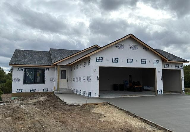 1st image of 832 5th St