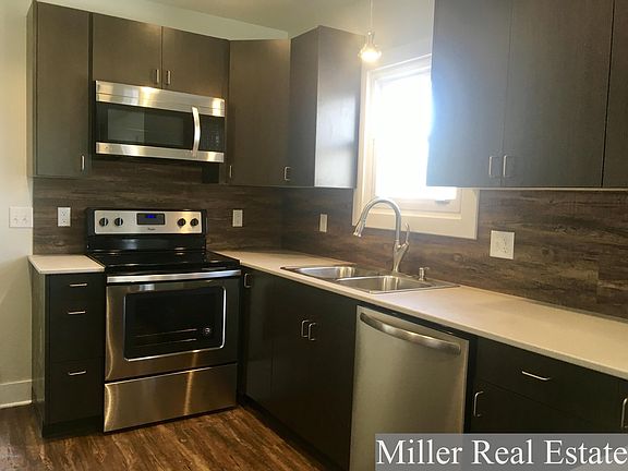 3rd image of 1020 S Montgomery St