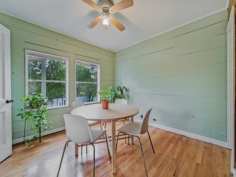 115 Hunt St — Photo 16