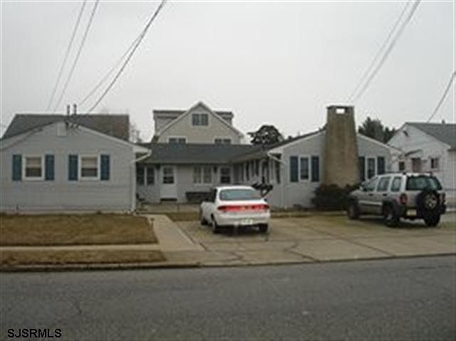 2nd image of 201 S 5th St Unit 2