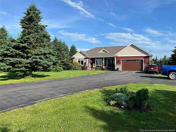 2nd image of 404 Indian Mountain Rd