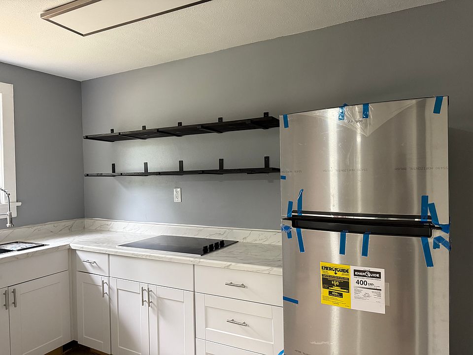 All New appliances, large counter space, Large Pantry to store all food.