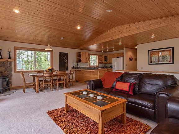 3rd image of 15624 Alder Creek Rd