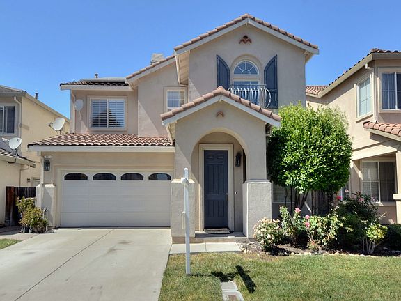 2nd image of 111 Mahogany Ln