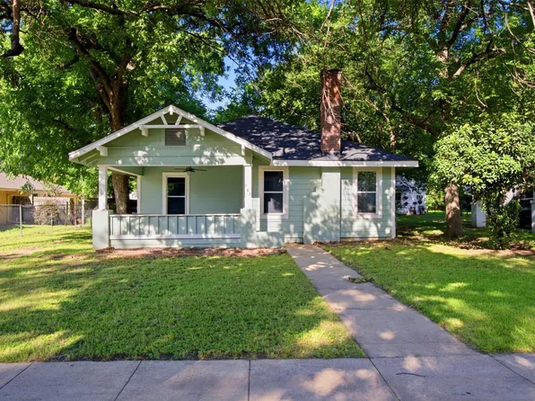 603 N McKinney St, Ennis, TX 75119