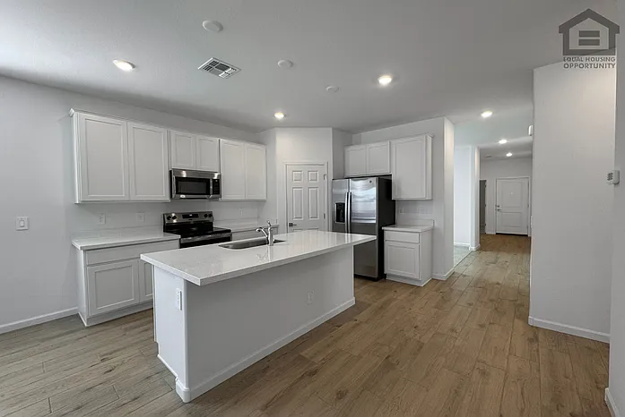 18236 W Via Del Sol — Photo 12