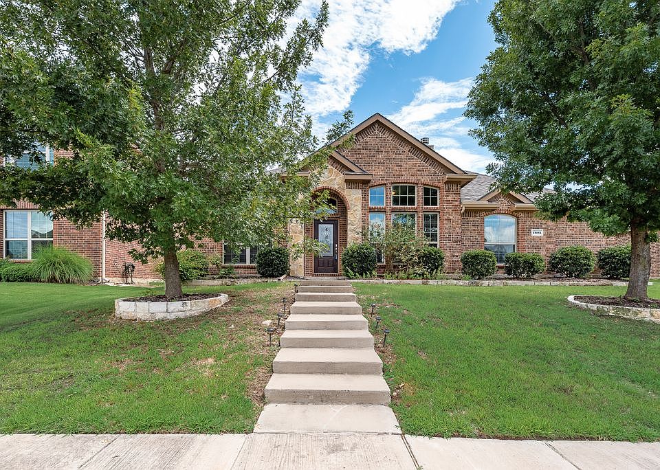 1st image of 2605 Idlewood Dr